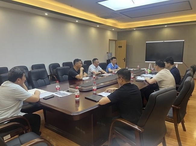 1711938835752195.jpg 会议现场 修.jpg
