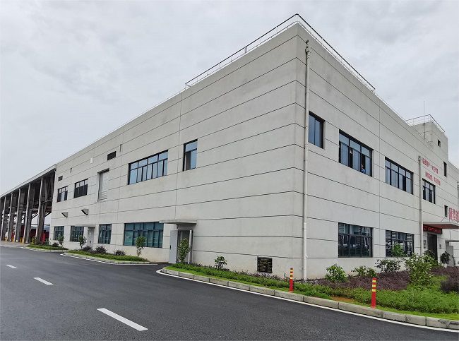 2.四分东风柳汽  修.jpg