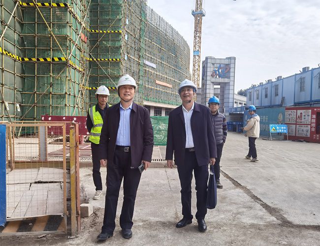 1734316059694619.jpg 深入项目现场 修.jpg