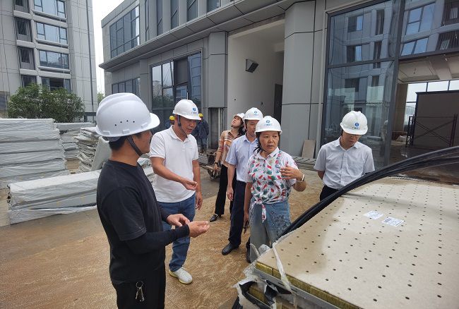 检查现场  修.jpg